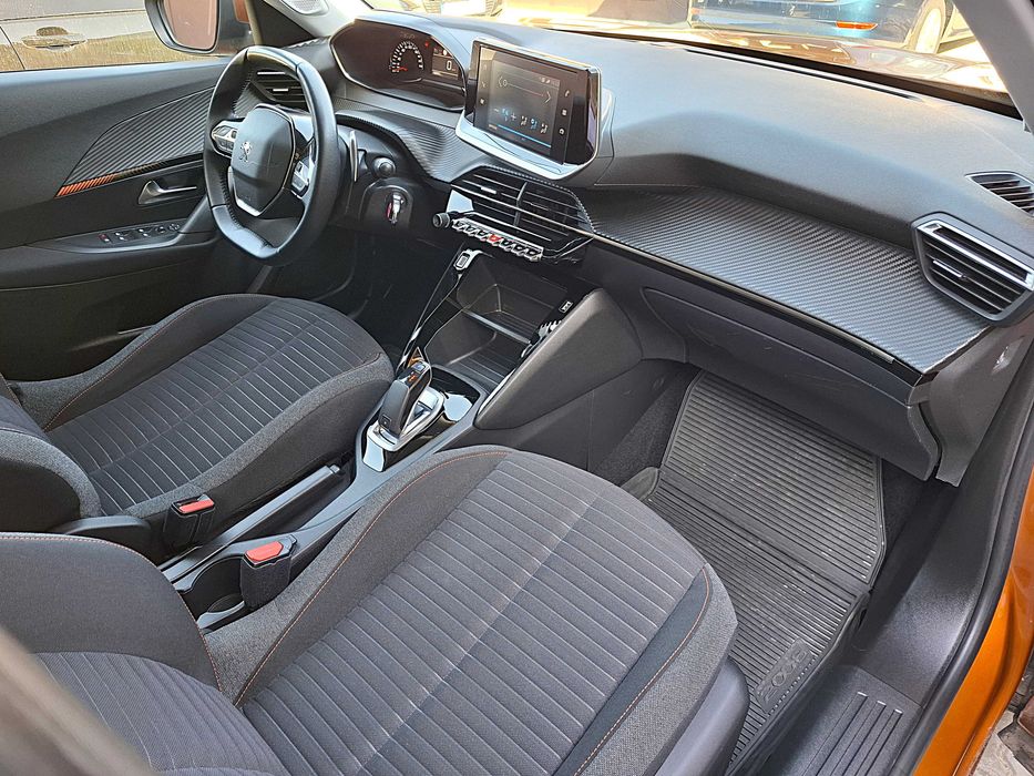 Peugeot 2008 1.2i/130Cp Automatic Model Active-Business TVA DEDUCTIBIL