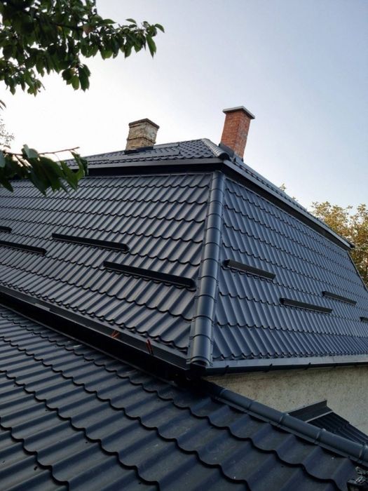 Reparati acoperisuri montaj tigla metalica bilka