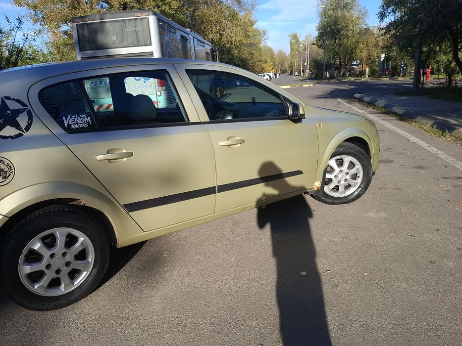 Vând Opel astra h