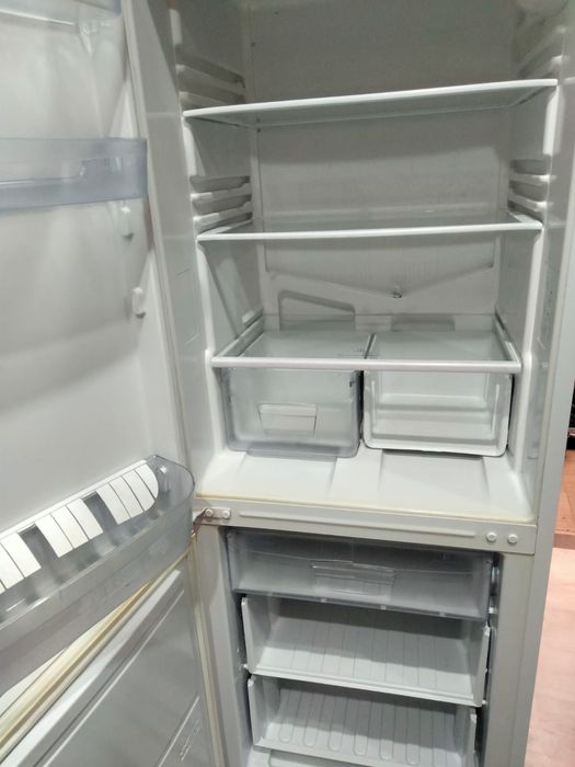 Продам холодильник