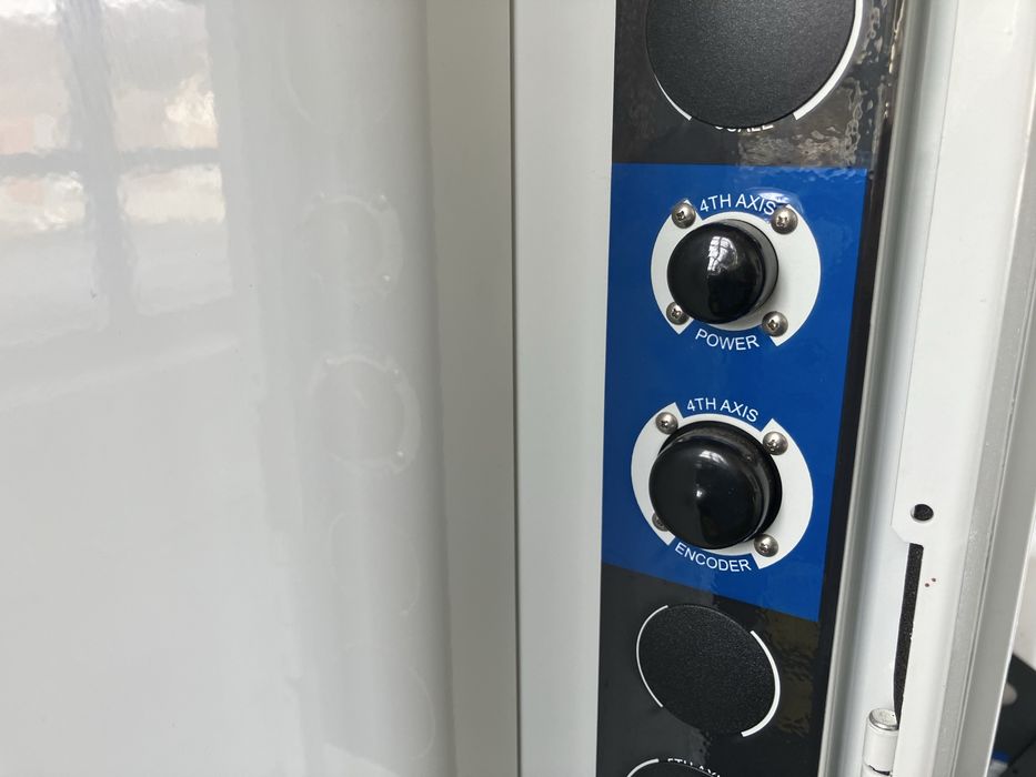 Centru de prelucrare prin frezare HAAS VF2 SS YT CNC 2024/5