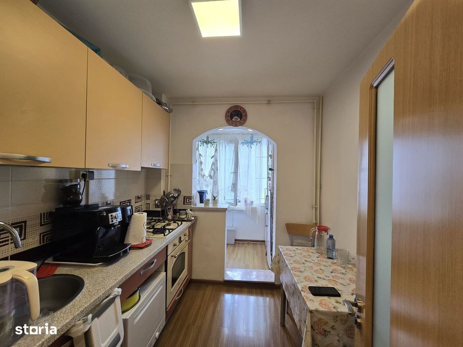 Ap. 2cam,dec,renovat total,et.5,bl.reabilitat,1 min distanta metrou.