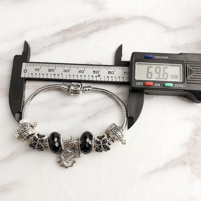 Гривна с талисмани Пандора / Pandora бижу