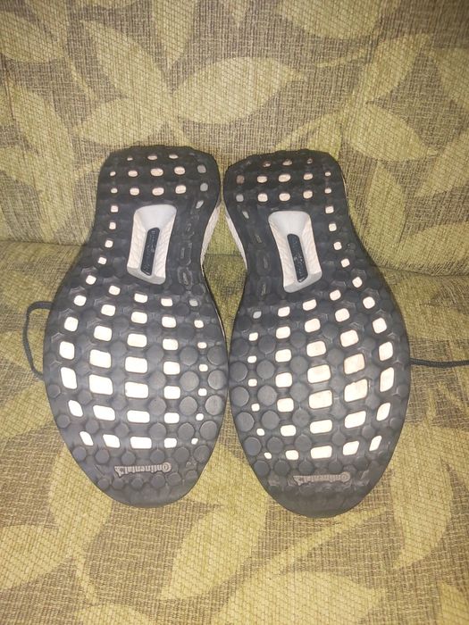 Дамски маратонки Nike и Adidas ultra boost и обувки за футзал Adidas