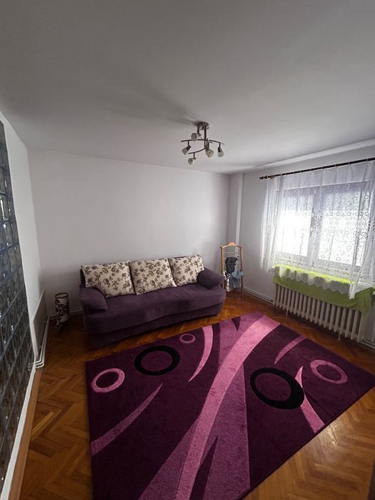 Proprietar inchiriez apartament cu 2 camere, decomandat , zona Odobescu