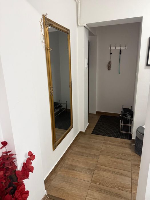 Apartament 2 camere semidecomandat