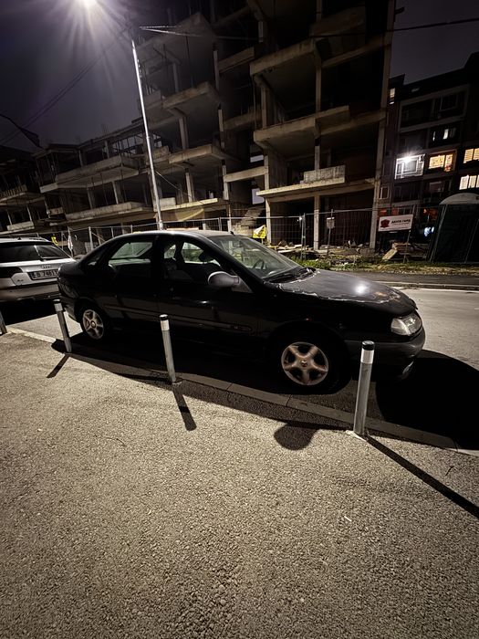 Renault Laguna 1.8 бензин 1994г.