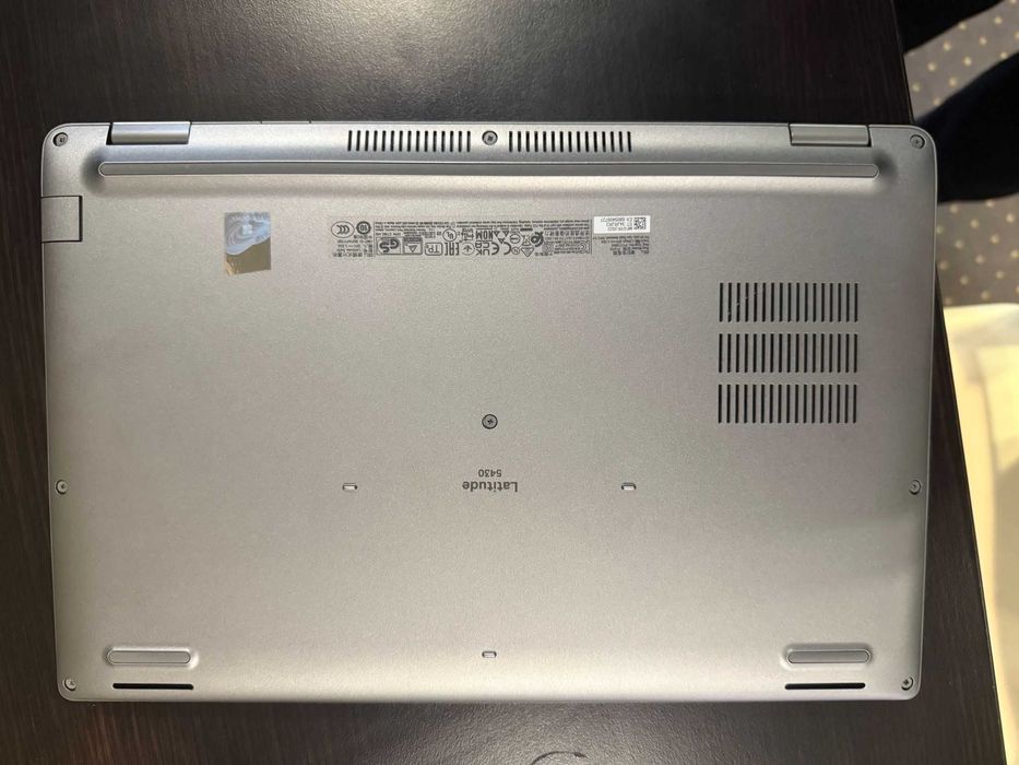 LAPTOP DELL 5430 TOUCHSCREEN i5-1245U win 11 PRO 8gb RAM
