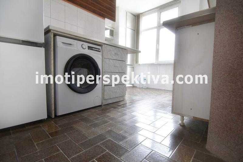 Продава се Тристаен апартамент в Пловдив, Кючук Париж - 100 кв.м за 2300 €/кв.м - Снимка #5
