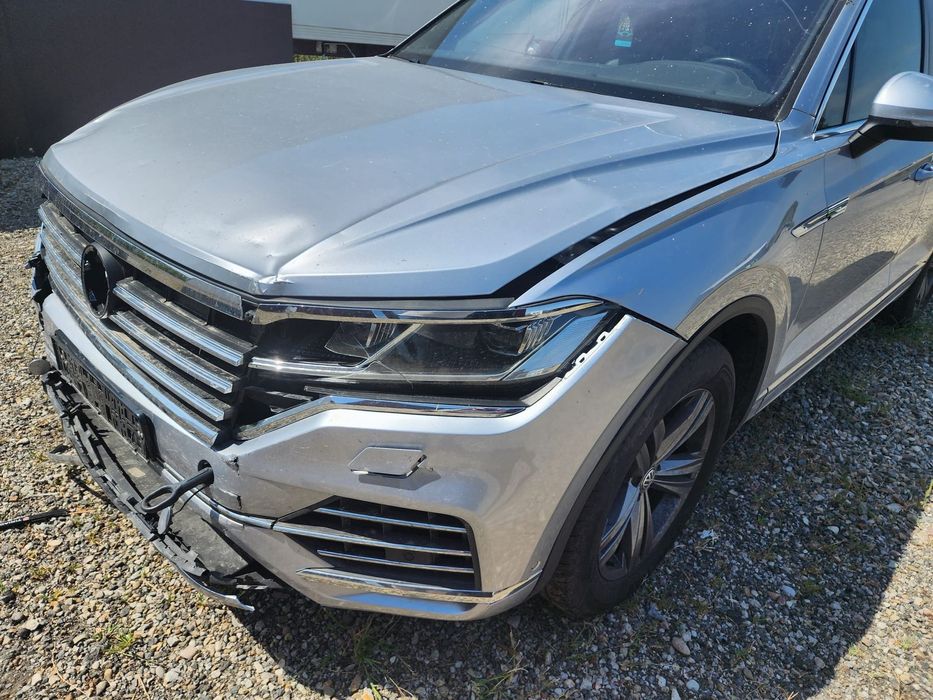 Volkswagen Touareg Se vinde Touareg avariat