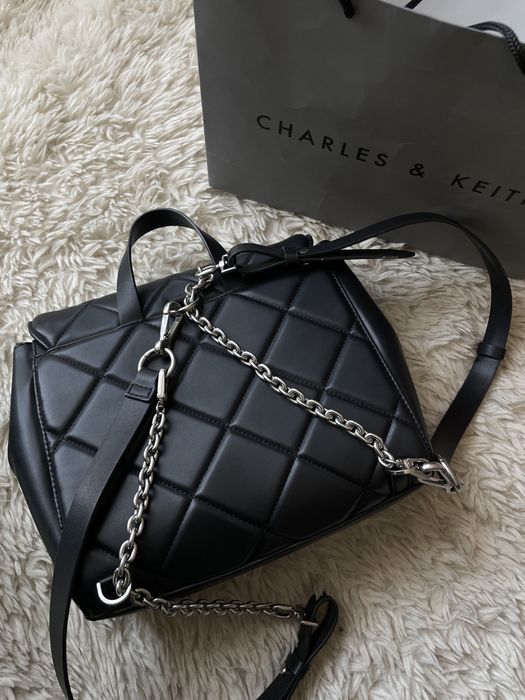 сумка от charles keith