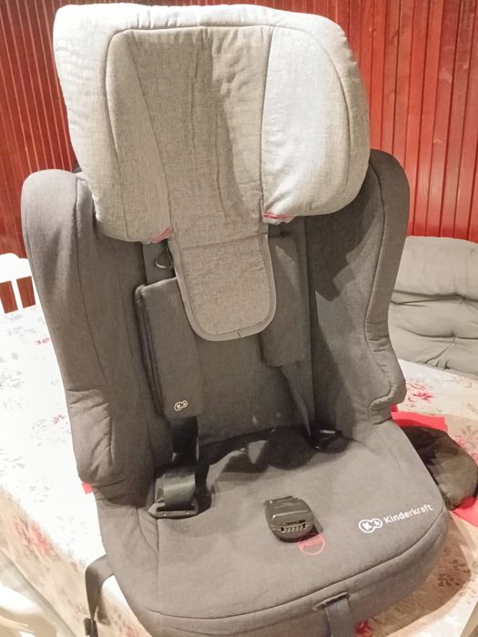 Vând scaun auto 9-36 kg