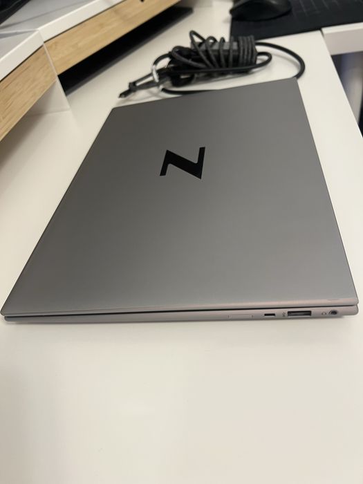 Laptop HP ZBook Firefly G9