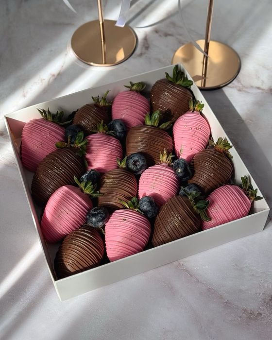 Capsuni in ciocolata sau fructe in ciocolata