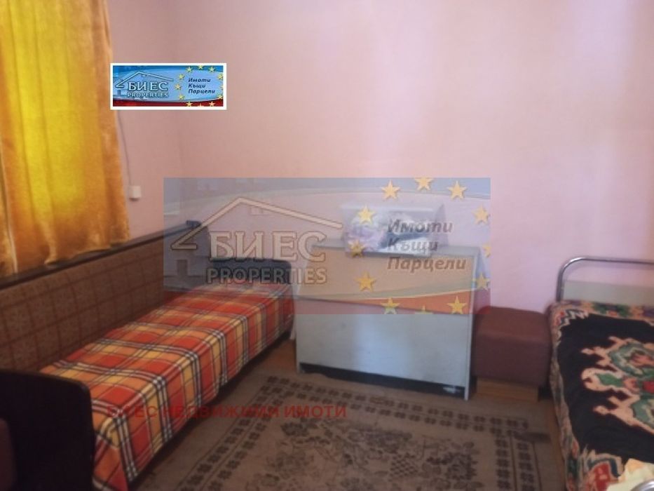 Къща гр. Етрополе - с. Бойковец 125 м² и двор 1022 м²