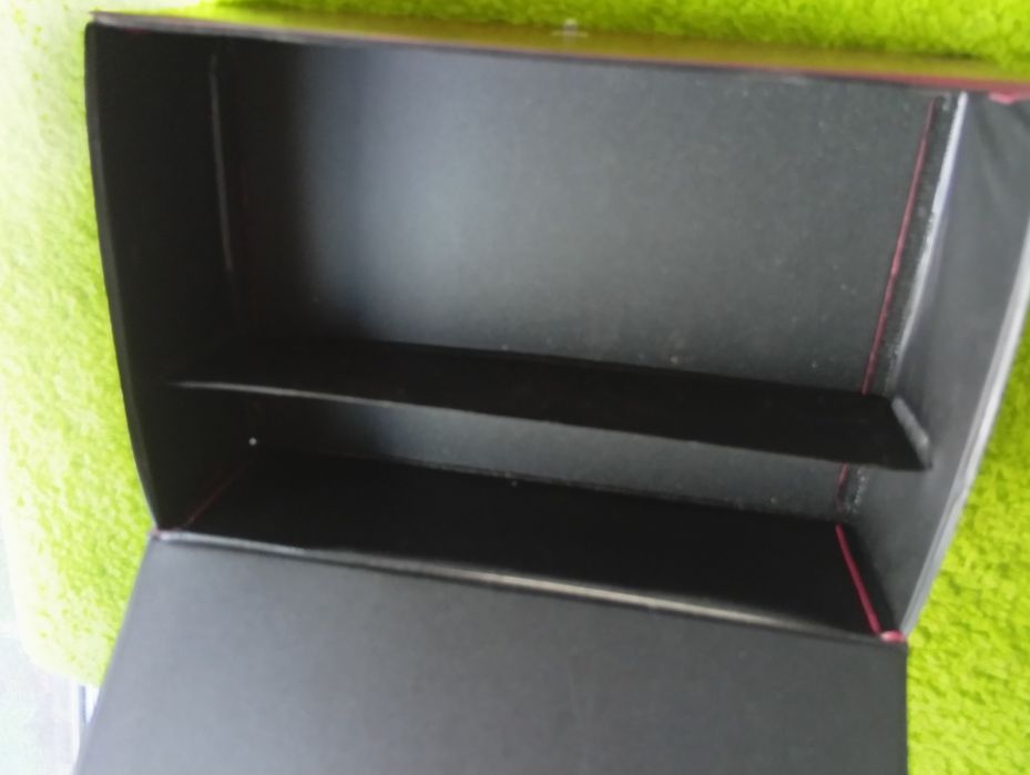 Cutie multimetre universal