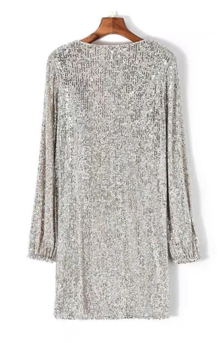 Продам новое платье.