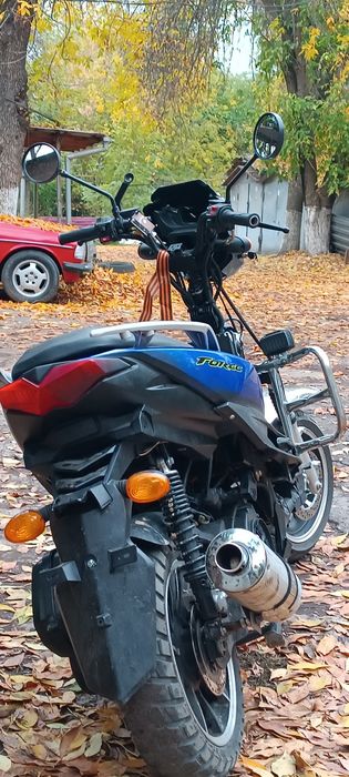 Продаю скутер 150 куб Лифан