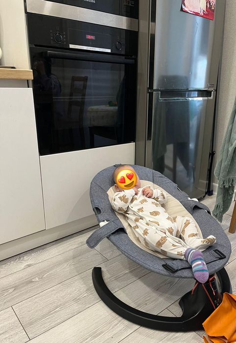 Детский шезлонг музыкальный