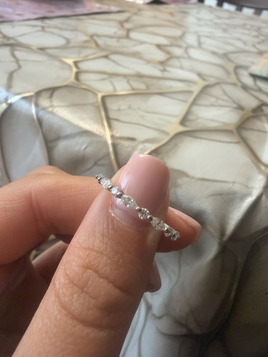 Пръстен с moissanite diamonds