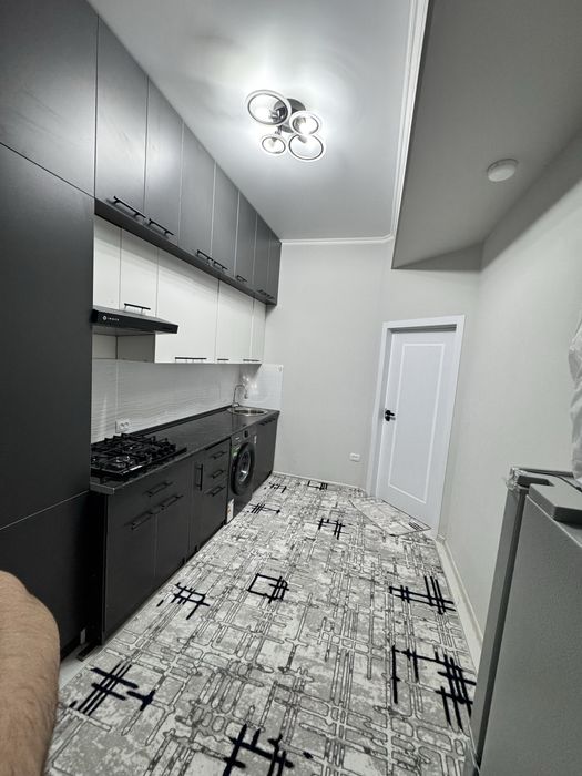 Сергели Машина бозорни олдида махаллада 2 хонали уй ижарага берилади