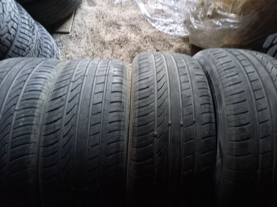 Продам шины на автомашину Естима