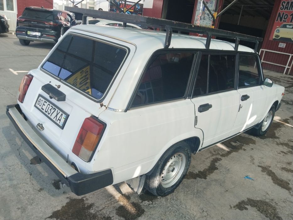 Avtomobil Vaz 2104