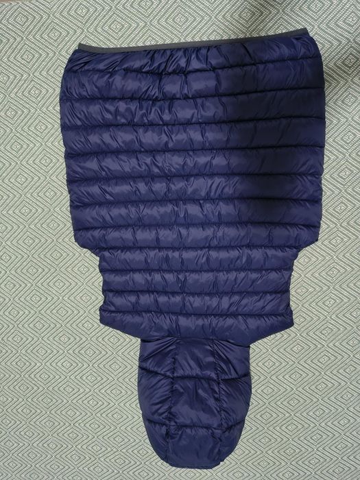 Бенетон нова грейка за тиинейджър с качулка