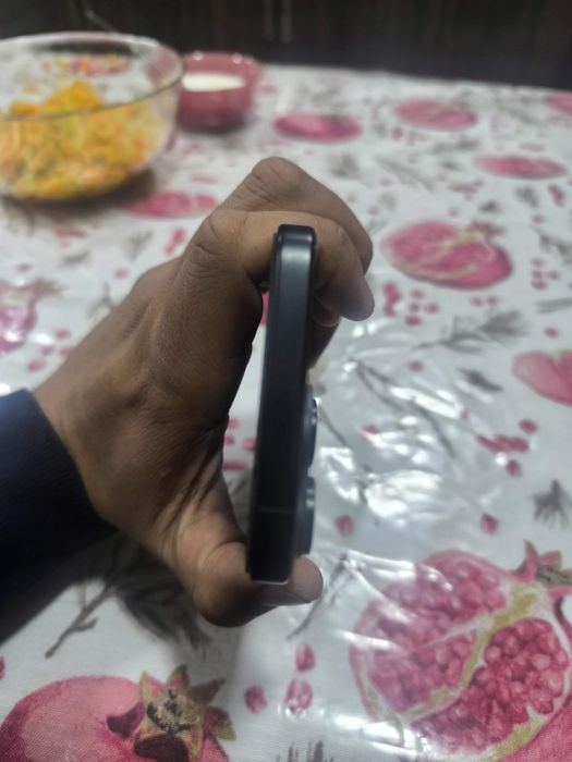 Iphone 15 pro max 256 tali