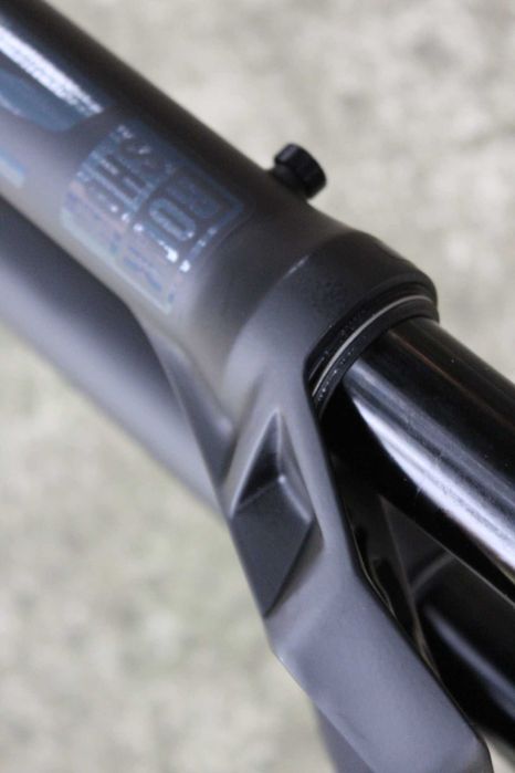 Rock Shox ZEB Select Charger RC 29 inch 170mm DebonAir+ Tapered Boost