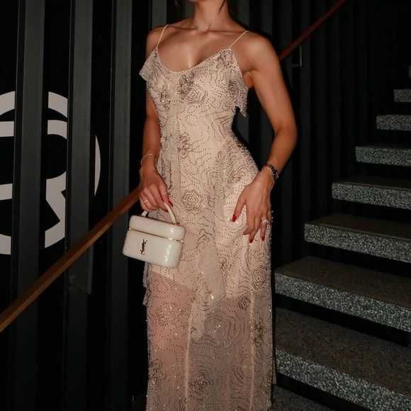 Елегантна нова рокля ZARA с етикет, размер S, 59€