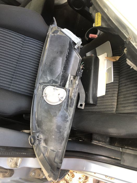 Фар фарове за mitsubishi colt