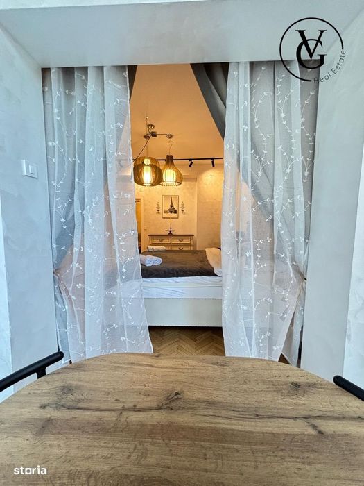 Apartament 4 camere - Zona Universitate - Ideal Investitie