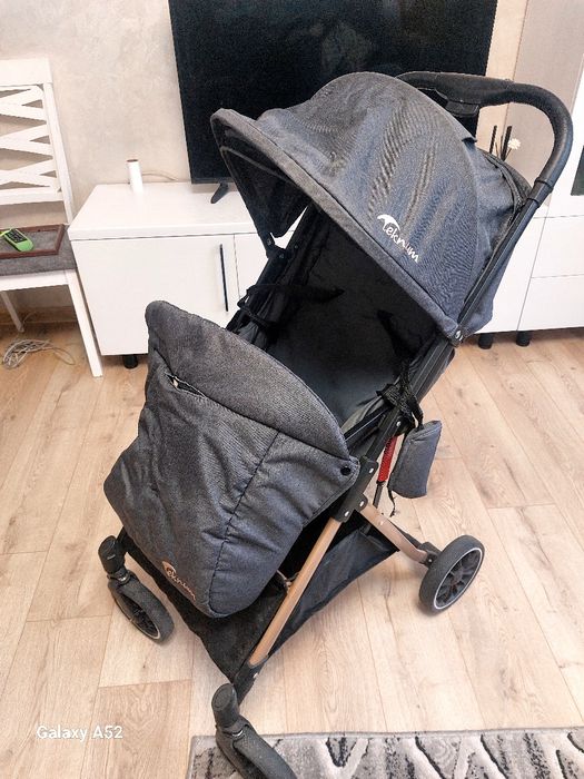 Продаю детскую коляску