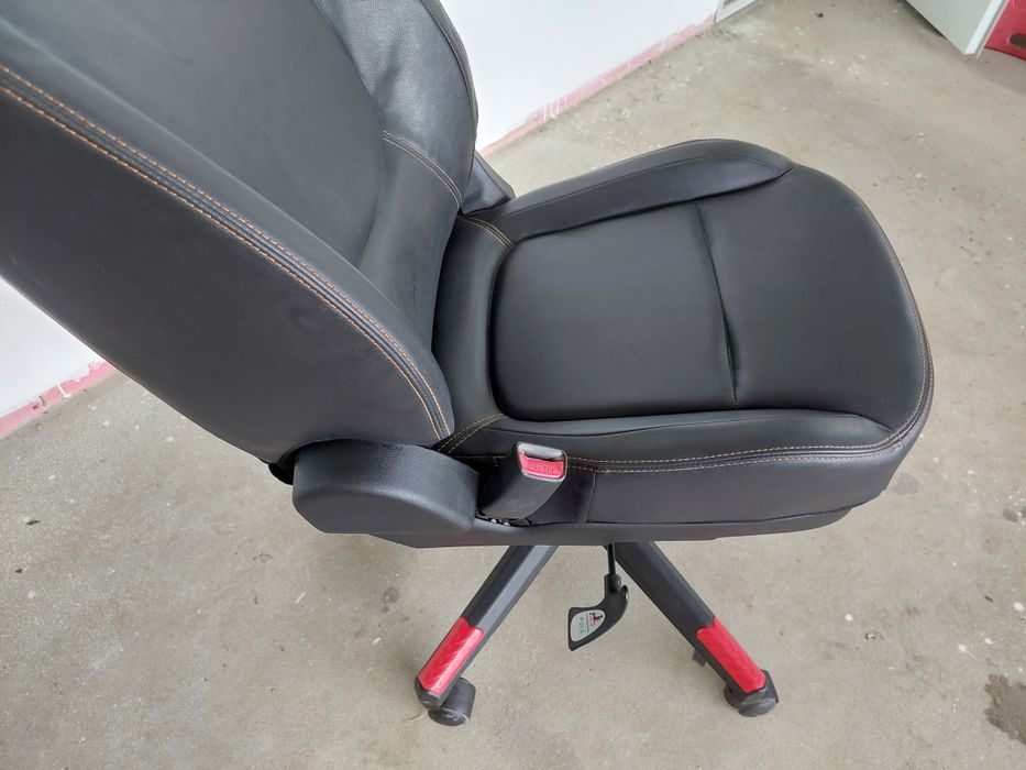 Scaun de birou Dacia Spring