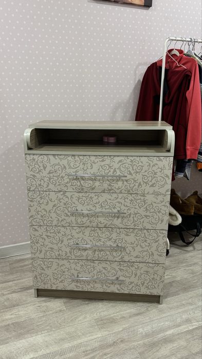 Продам комод со столиком для пелинания