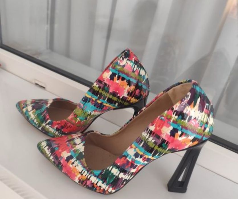 Pantofi marimea 35