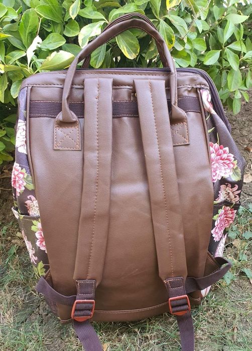 Geanta de mana rucsac 2 în 1 60 lei