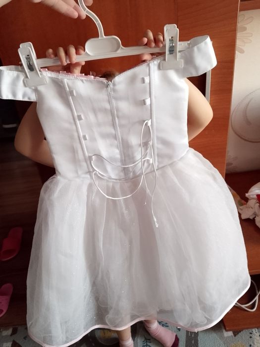 Нарядное платье для девочки