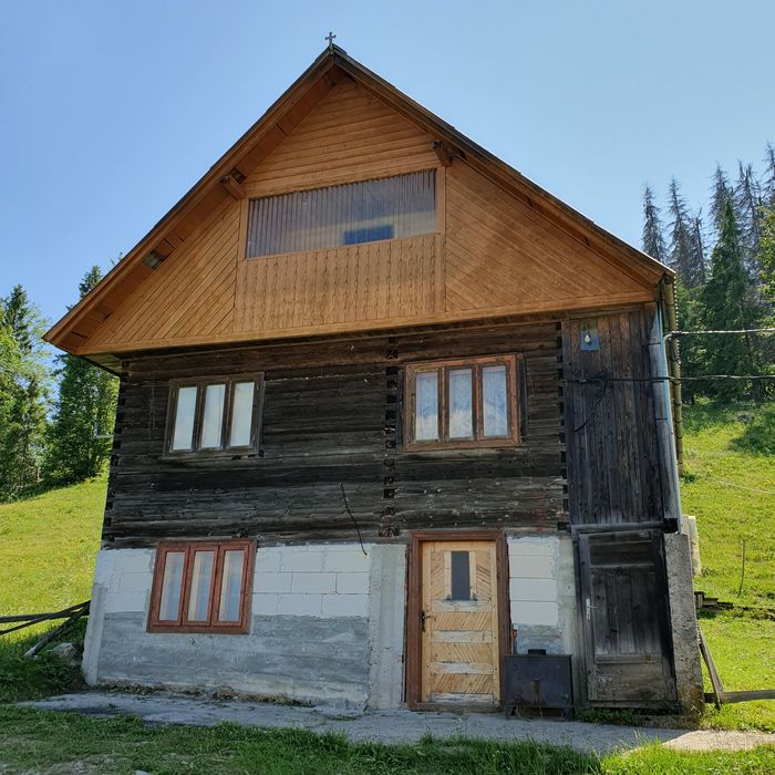 Casă de vînzare  la muntte