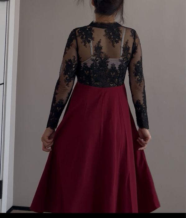 Платье вечернее продается