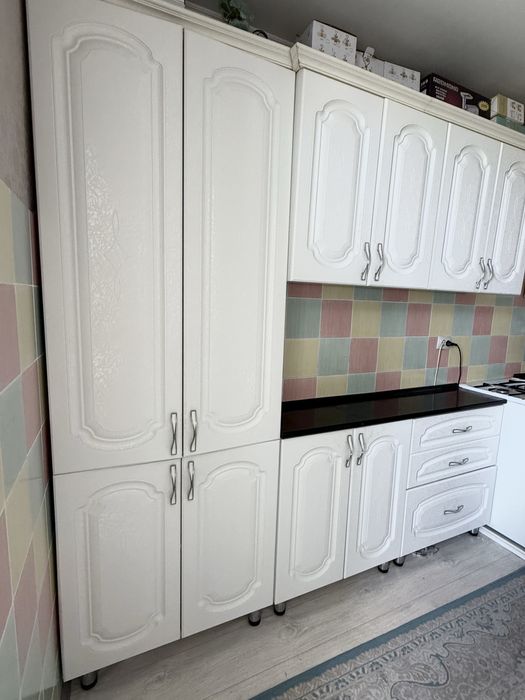 Кухонный гарнитур, белый