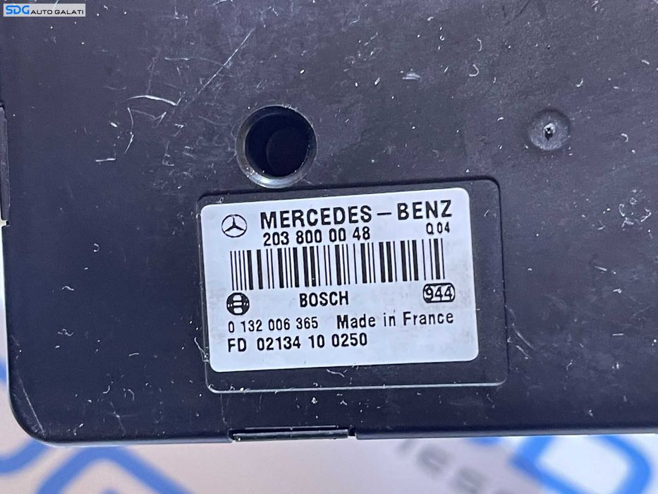 Pompa Aer Vacuum Vacum Inchidere Centralizata Mercedes W203 Clasa C Class 2001 - 2007 Cod 2038000048 0132006365 [S0326]