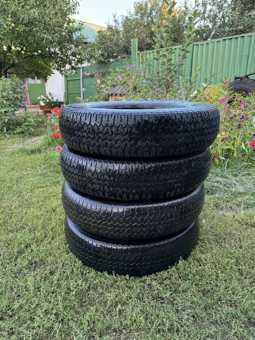 Шини и диски Нива