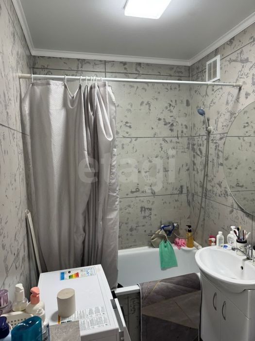 Продам 2 комнатную квартиру