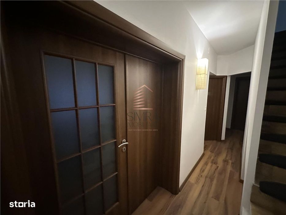 Casa ultracentrala curte comuna