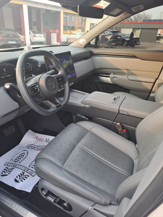 ZEEKR 7X AWD +(dop opsiya)FULL