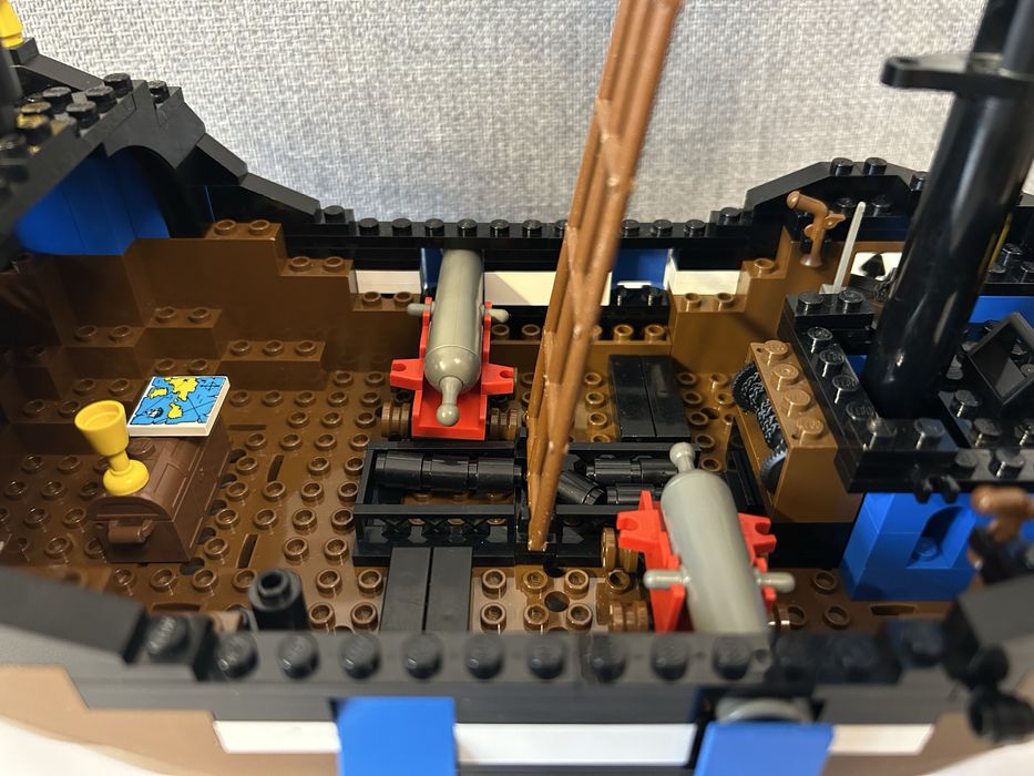 Lego Pirates 6274 Caribbean Clipper