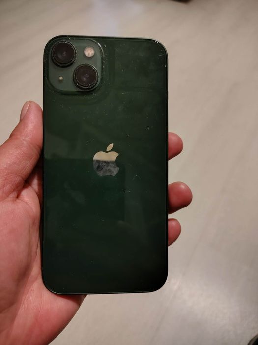 Iphone 13  green