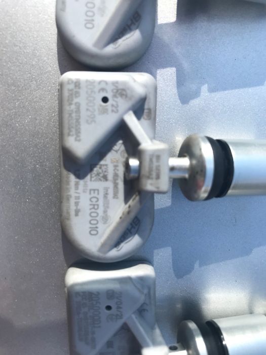 Датчици налягане в гумите